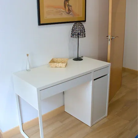 Apartment Bonito Piso En El Centro De By Bebalmy