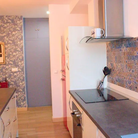 Apartment Bonito Piso En El Centro De By Bebalmy